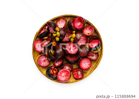 Fresh mangosteen peel. Mangosteen peel as a good cure for upset stomachs, inflammation on the skin, and cure wounds in animals 115808694