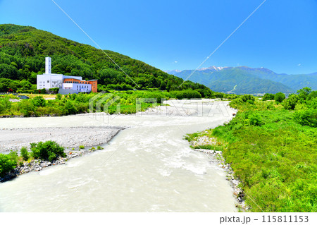 三峰川橋／三峰川より木曾駒ヶ岳方面を望む(長野県伊那市)【2024.6】 115811153