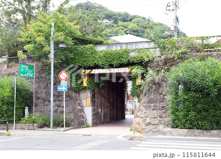 尾道散策 千光寺山ロープウェイへの通路(広島県 尾道市) 尾道散策 千光寺山ロープウェイへの通路(広島県 尾道市) 115811644