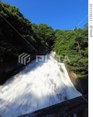 満濃池湯手から流れる幻の滝2024【香川県仲多度郡まんのう町】14 満濃池湯手から流れる幻の滝2024【香川県仲多度郡まんのう町】14 115812119