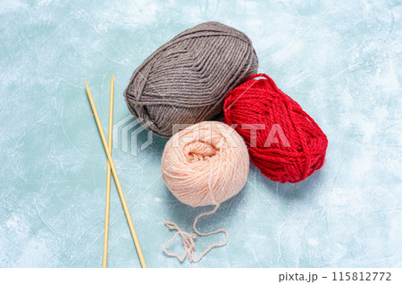 毛糸と編み棒 毛糸と編み棒 115812772