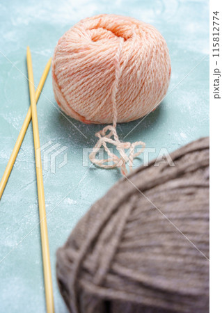 毛糸と編み棒 毛糸と編み棒 115812774