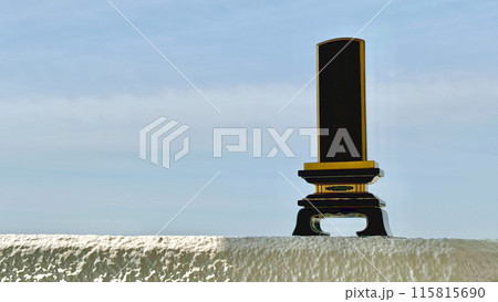 位牌_青空背景左空間 115815690