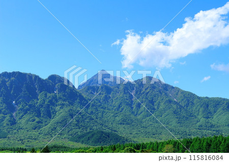 6月の戸隠山　　　春の戸隠山 115816084