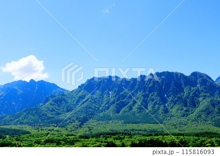 6月の戸隠山　　　春の戸隠山 115816093