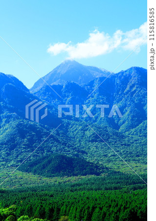 6月の戸隠山と黒姫山と高妻山 6月の戸隠山と黒姫山と高妻山 115816585