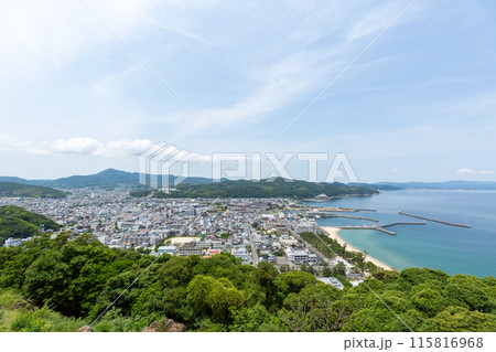 淡路島・洲本市街全景 115816968