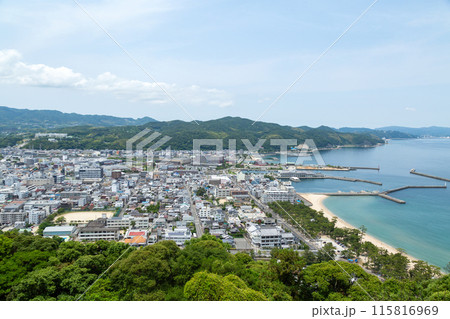 淡路島・洲本市街全景 115816969