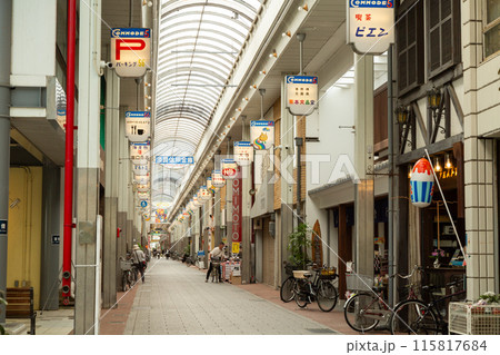 淡路島・洲本市のコモード56商店街 淡路島・洲本市のコモード56商店街 115817684