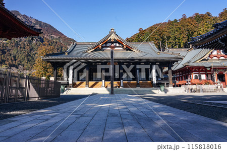 本堂　身延山久遠寺（山梨県身延町） 115818016