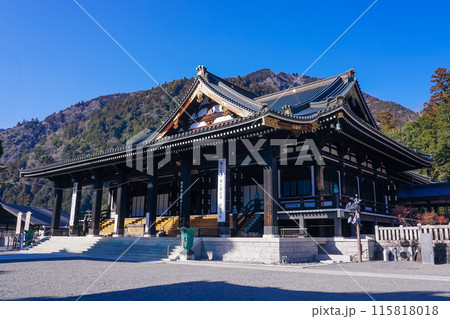 本堂　身延山久遠寺（山梨県身延町） 115818018