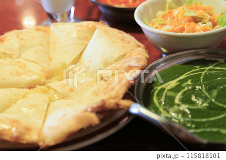 インド式カレーセットの食事 インド式カレーセットの食事 115818101