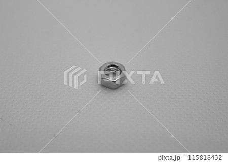 ナットのアップ 115818432