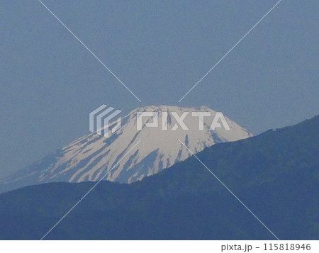 春の富士山 115818946