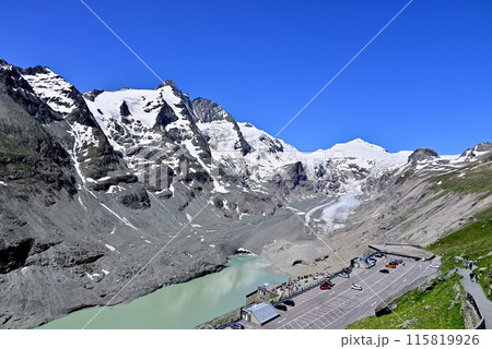 オーストリアの最高峰グロースグロックナーとパステルツェ氷河 115819926