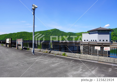 堤頂広場から見る忠別湖(忠別ダム) 堤頂広場から見る忠別湖(忠別ダム) 115821914