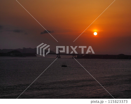 兵庫・淡路島から見る風景 兵庫・淡路島から見る風景 115823373