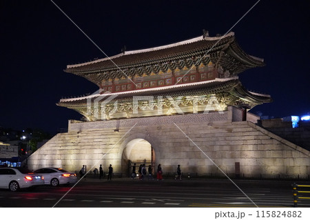 韓国　興仁之門 115824882