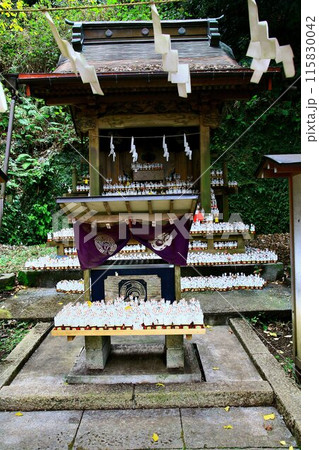源頼朝が創建した鎌倉のお稲荷さん… 佐助稲荷神社 源頼朝が創建した鎌倉のお稲荷さん… 佐助稲荷神社 115830042