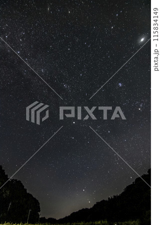 秋の星景 北の天の川とカシオペア座 秋の星景 北の天の川とカシオペア座 115834149