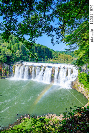 初夏の沈堕の滝　大分県豊後大野市 115834974