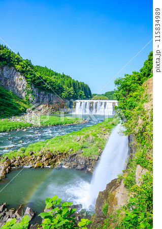 初夏の沈堕の滝 大分県豊後大野市 初夏の沈堕の滝 大分県豊後大野市 115834989