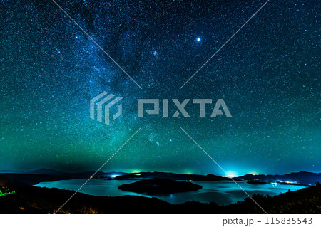北海道　美幌峠から見る屈斜路湖の星景 115835543