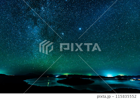 北海道　美幌峠から見る屈斜路湖の星景 115835552