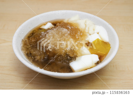 Comprehensive bean curd pudding  115836163