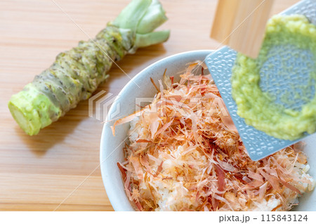 本わさび　わさび丼　生わさび　盛付　鰹節 115843124