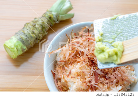 本わさび わさび丼 生わさび 盛付 鰹節 本わさび わさび丼 生わさび 盛付 鰹節 115843125