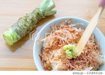 本わさび　わさび丼　生わさび　盛付　鰹節 115843126