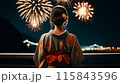 花火を見る浴衣の女性の後ろ姿 115843596