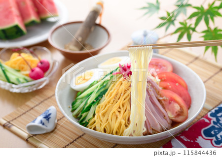 夏の定番料理 冷やし中華 115844436