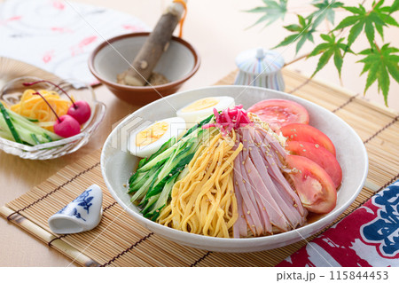 夏の定番料理 冷やし中華 115844453