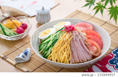 夏の定番料理 冷やし中華 115844457