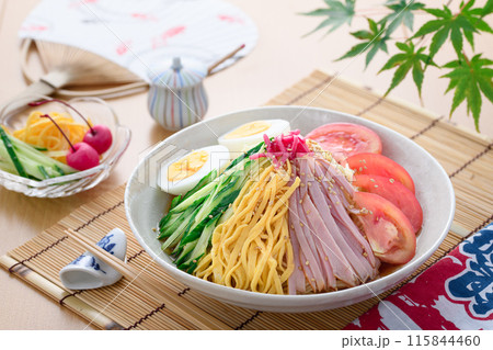 夏の定番料理 冷やし中華 115844460