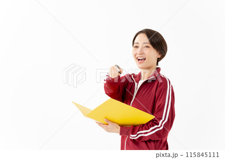 ジャージを着た女性 指さし ジャージを着た女性 指さし 115845111