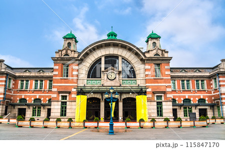 Historic building of Seoul Station in South Korea 115847170