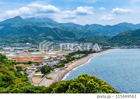 千々石展望台から千々石海水浴場の眺め　【長崎県雲仙市】 115849561