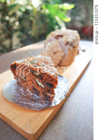 cake ,banana cake or whole grain cake and whole wheat bread or sourdough bread 115851878