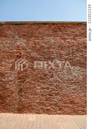 インドにあるアグラ城のとても美しい風景 115852339