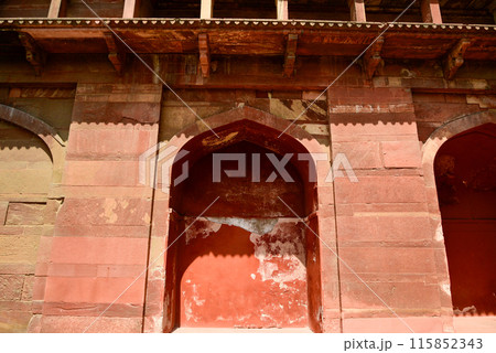 インドにあるアグラ城のとても美しい風景 115852343