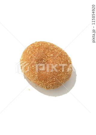 カレーパンを白背景で撮影 115854920