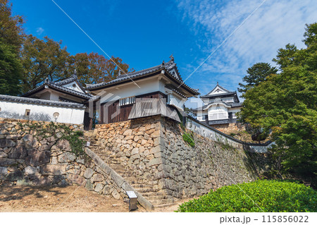 岡山 備中松山城 本丸の風景 岡山 備中松山城 本丸の風景 115856022