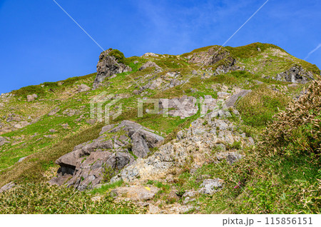 群馬県・谷川岳西黒尾根の急登 115856151