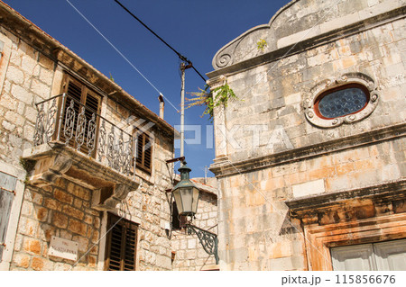 Scenic ancient houses in Stari Grad on Hvar island 115856676
