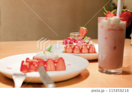 いちごスイーツ 115858218