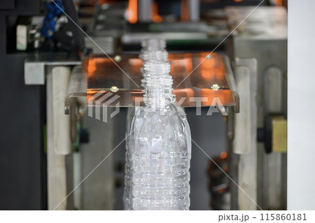 The hi-technology of drinking water manufacturing process. The hi-technology of drinking water manufacturing process. 115860181