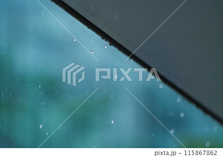 集中豪雨などの激しく降る雨のイメージ 集中豪雨などの激しく降る雨のイメージ 115867862
